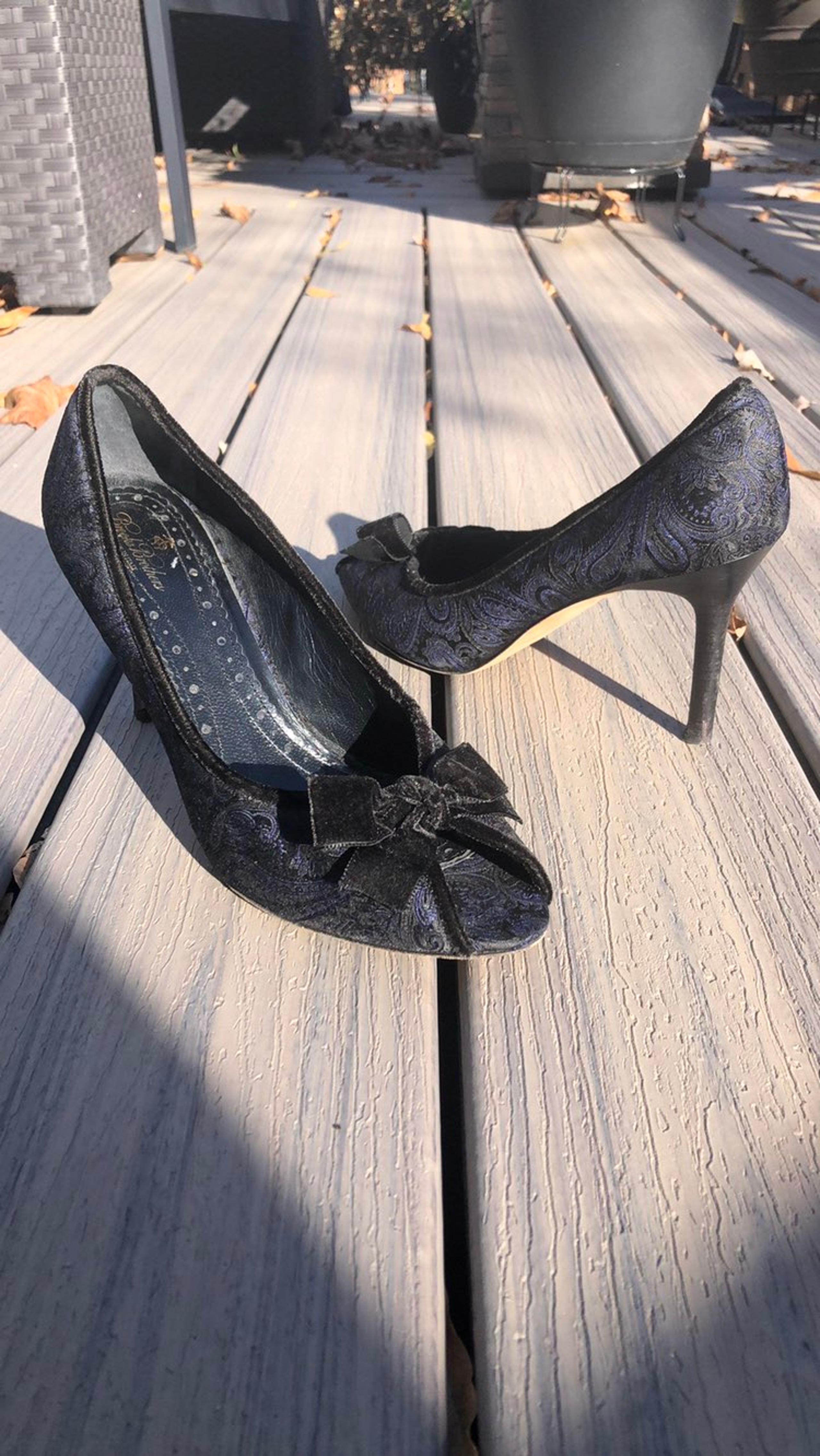 Brooks Brothers black blue satin paisley with velvet bow heels pumps open peep t