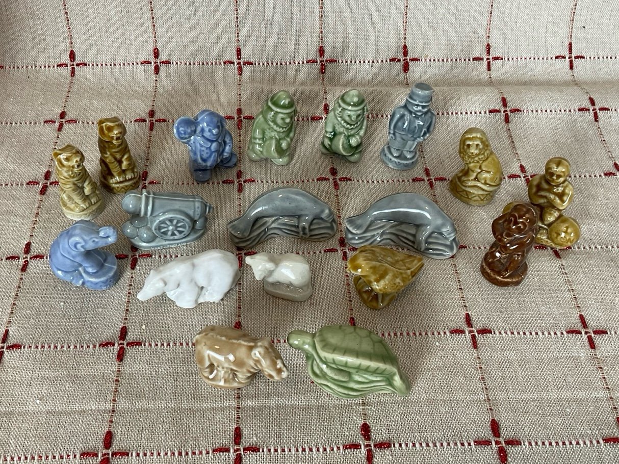 Vintage Wade Whimsies England Red Rose Tea Figurine Lot 18 Circus Animals + More