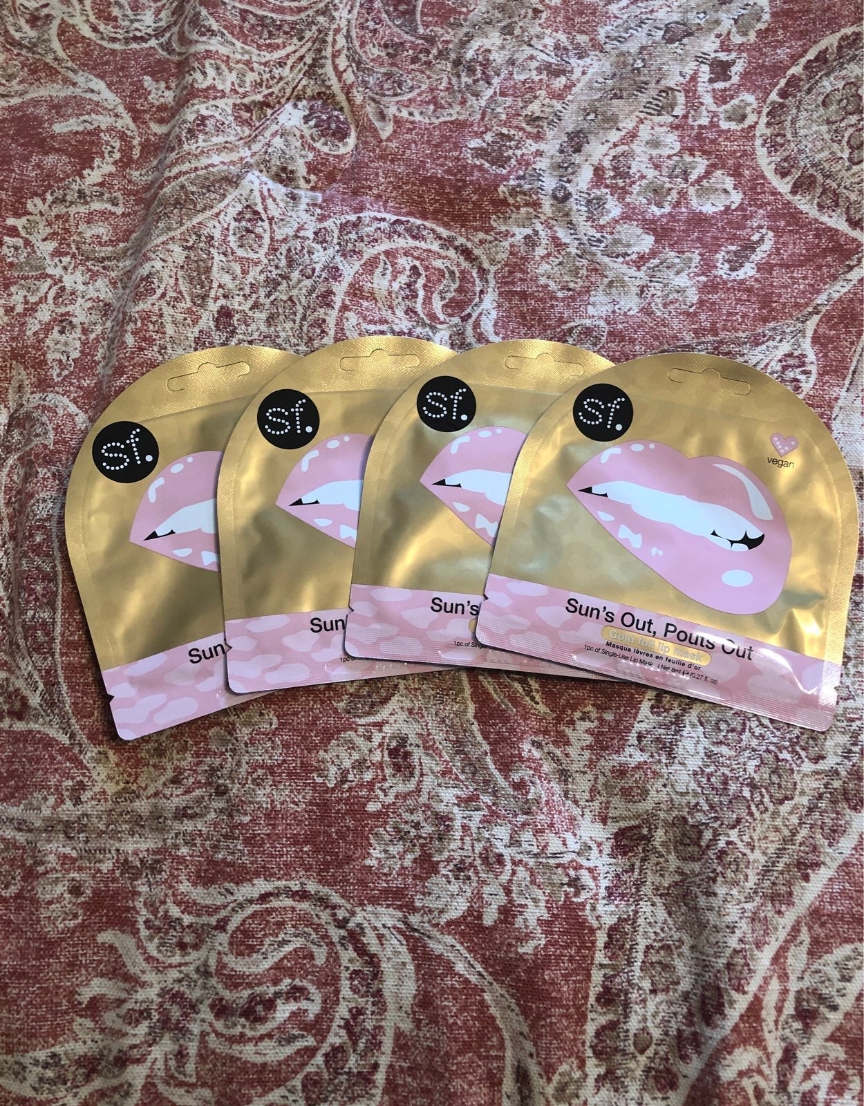 4 goil foil lip masks
