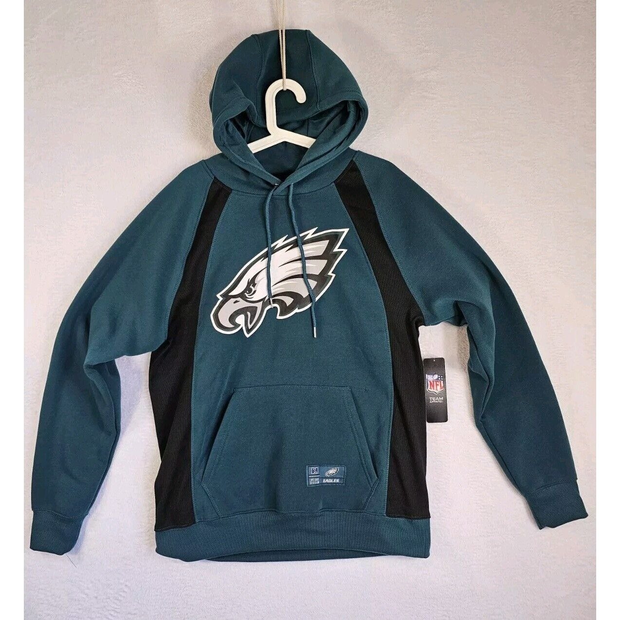 PHILADELPHIA EAGLES PULLOVER HOODIE MEN'S MED NFL TEAM APPAREL BRAND NEW!