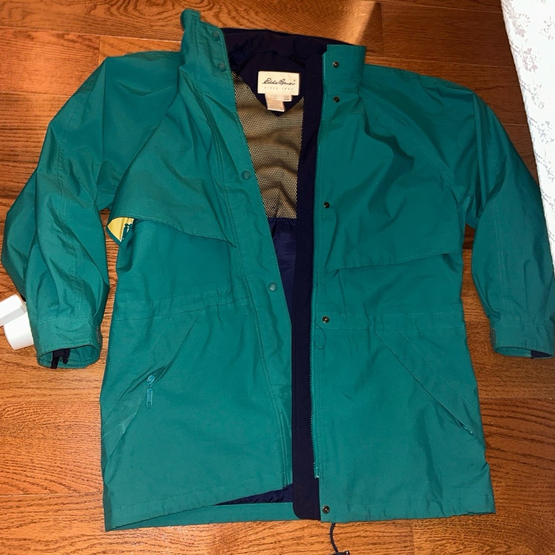 vintage eddie bauer teal/blue rain jacket (detachable hood not pictured)