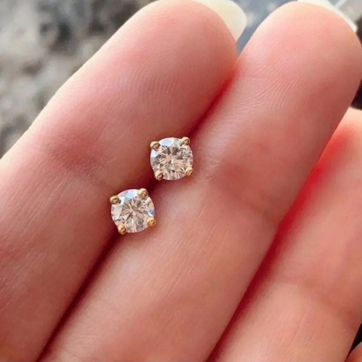 1.0Ct REAL Brilliant Diamonds 18k Earrings