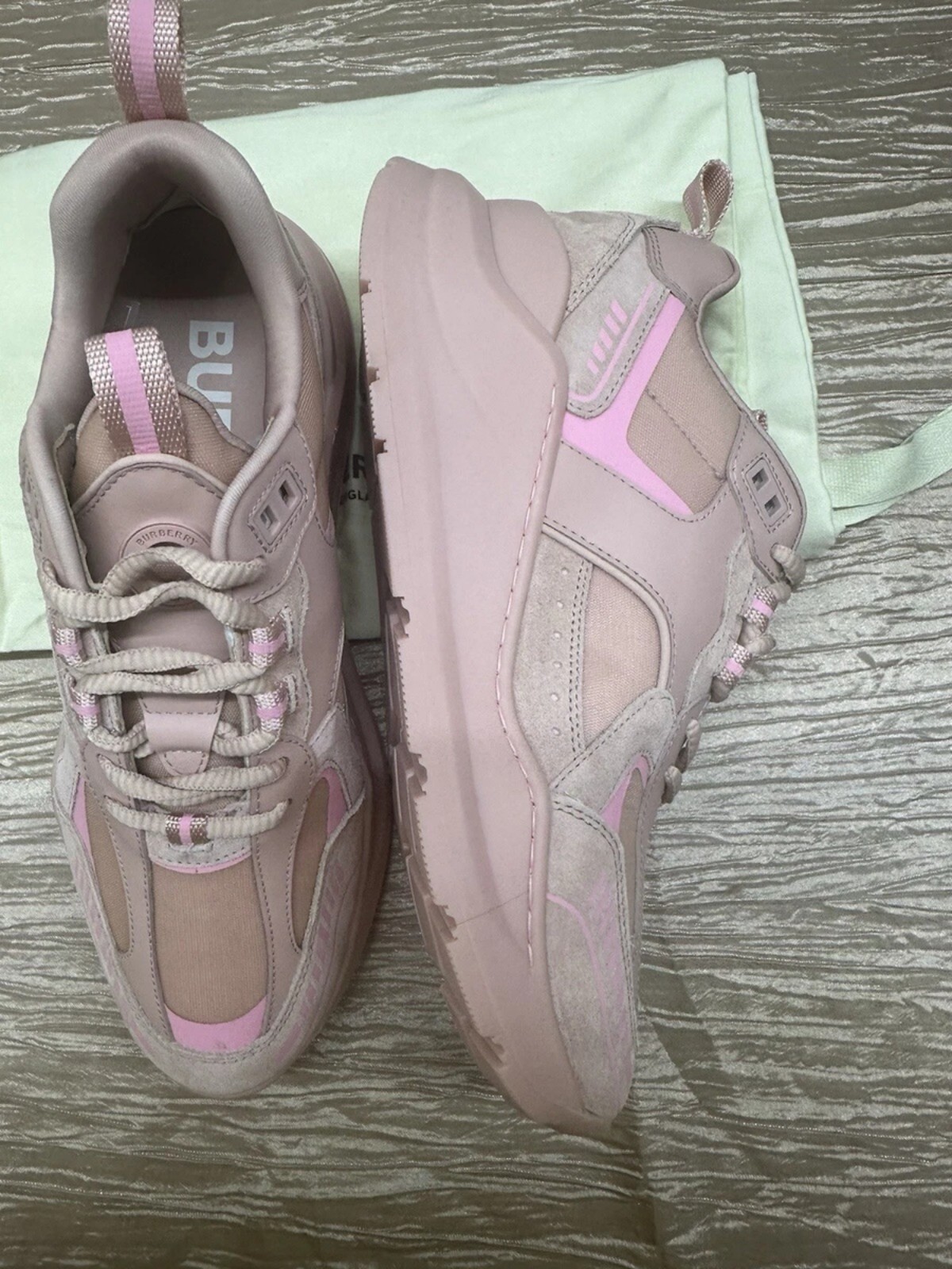 Burberry sneakers