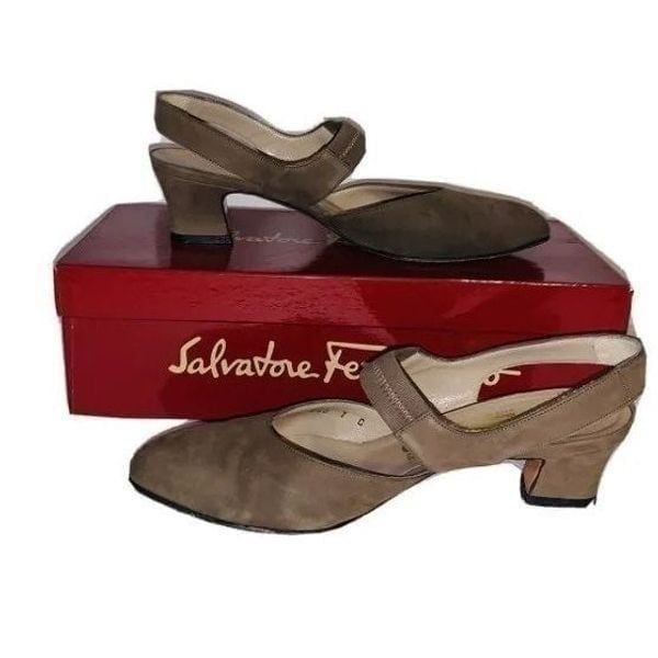 Salvatore Ferragamo slingback size 7c