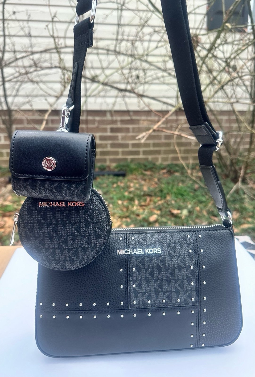 Michael Kors Jet set travel small crossbody with tech black crossbody bag