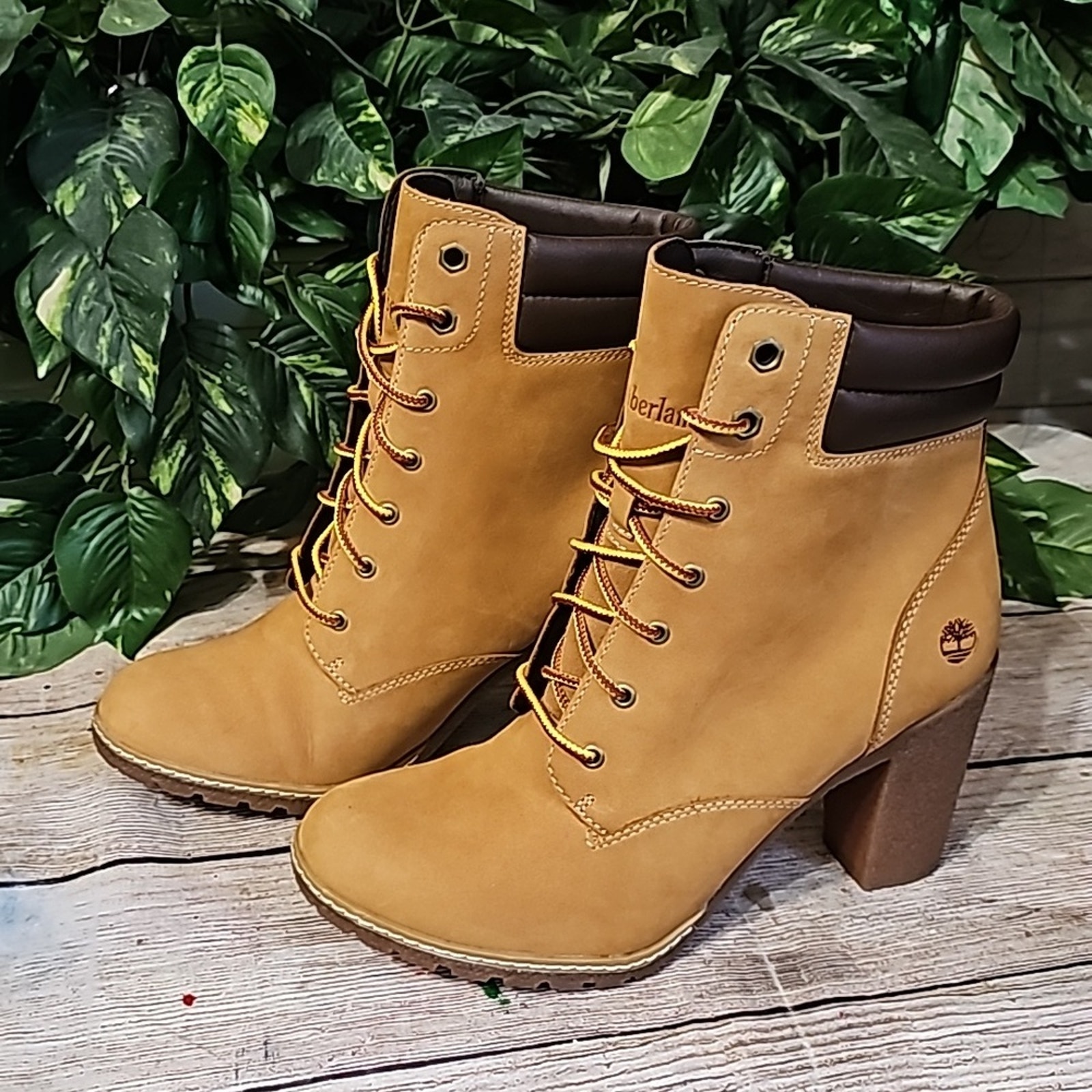 Timberland Heeled Bootie 9