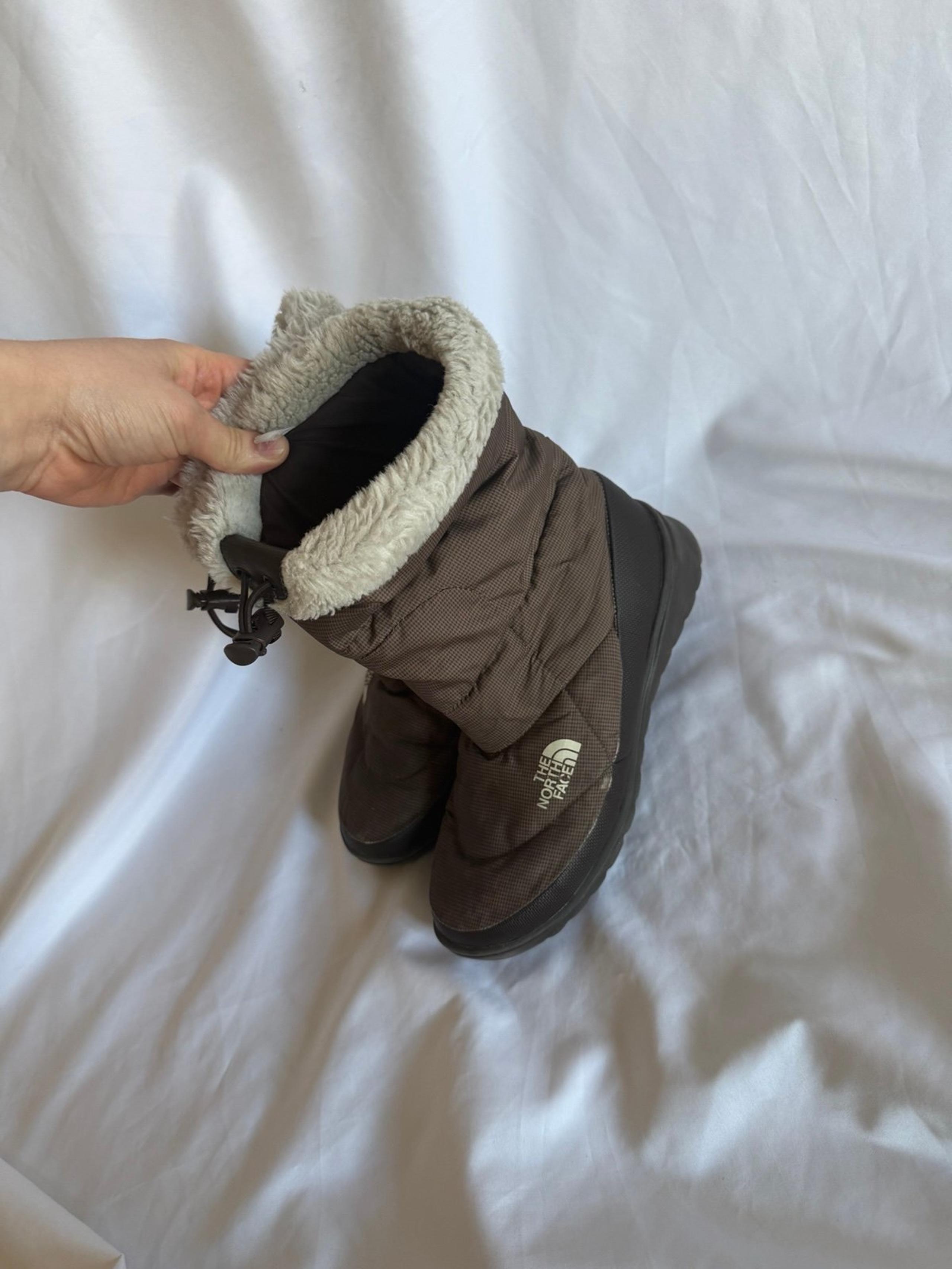 The North Face Womens Hydroseal Primaloft Slip On Winter Boots Brown Size US 7