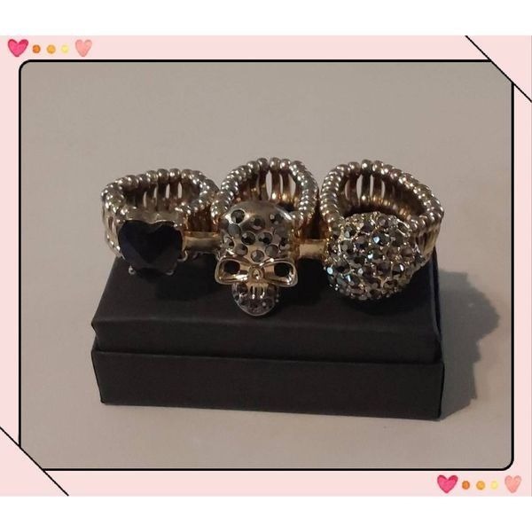 TRENDY Goth Punk Rocker Chick Black Spinel Gems Skull/Heart Triple Stretch Ring