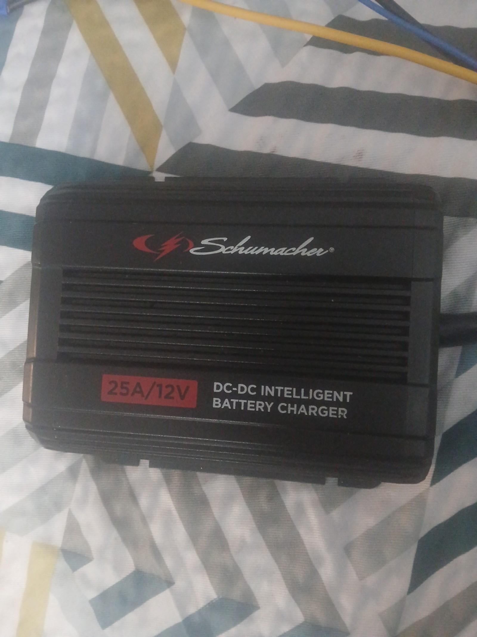INTELLIGENT BATTERY CHARGER
SCHUMACHER 25A 12V DC-DC
