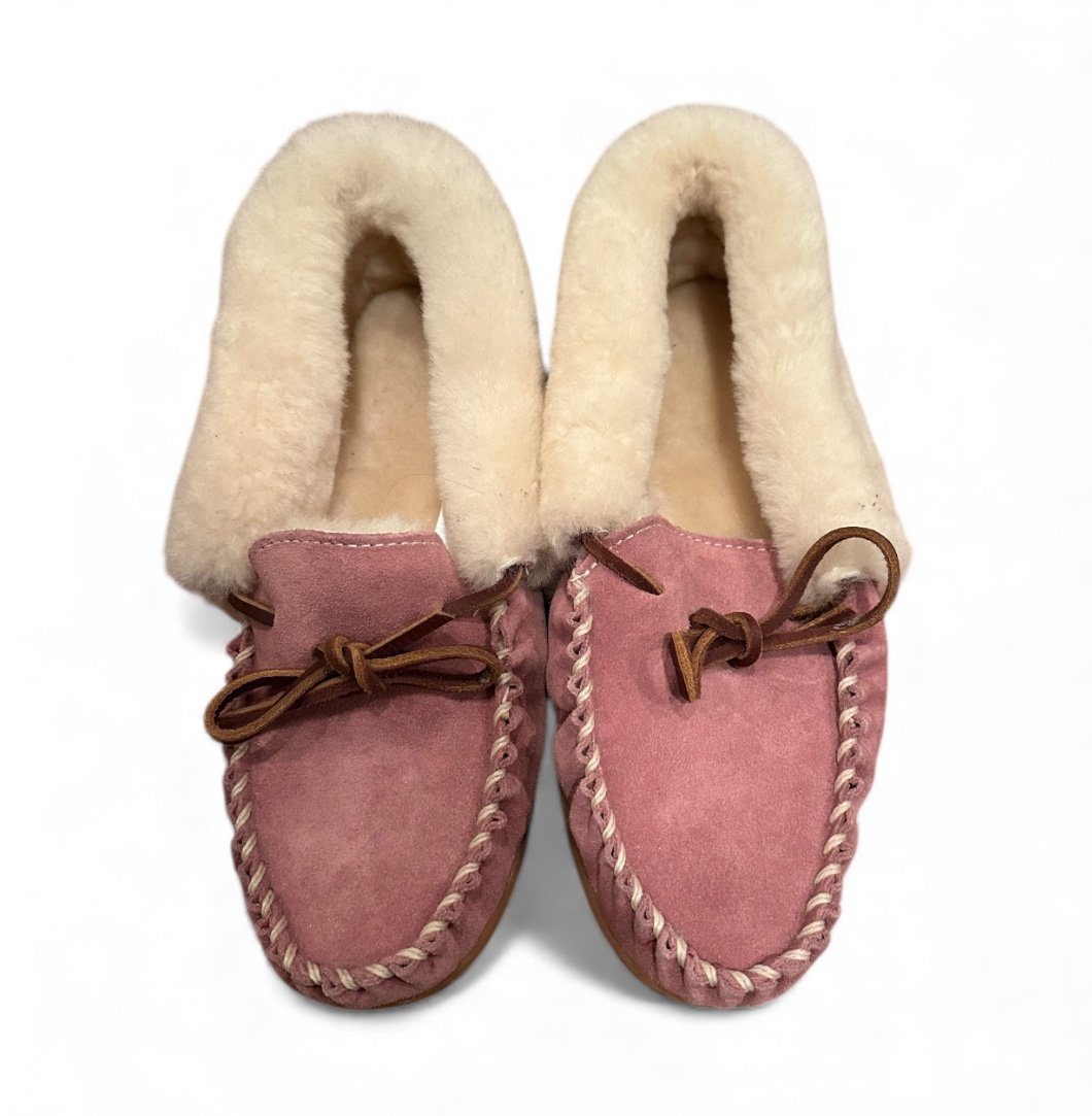 Women’s L.L. Bean Wicked Good Moccasins, Pink, Size 9 - NEW