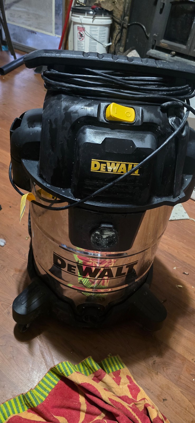 Dewalt 16G Shop Vac