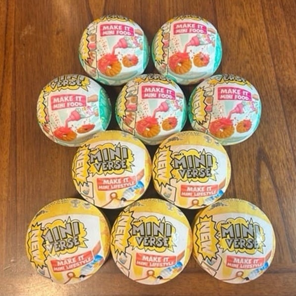 MGA's Miniverse Food Series 3 & Lifestyle Mini Collectibles (10 Balls)