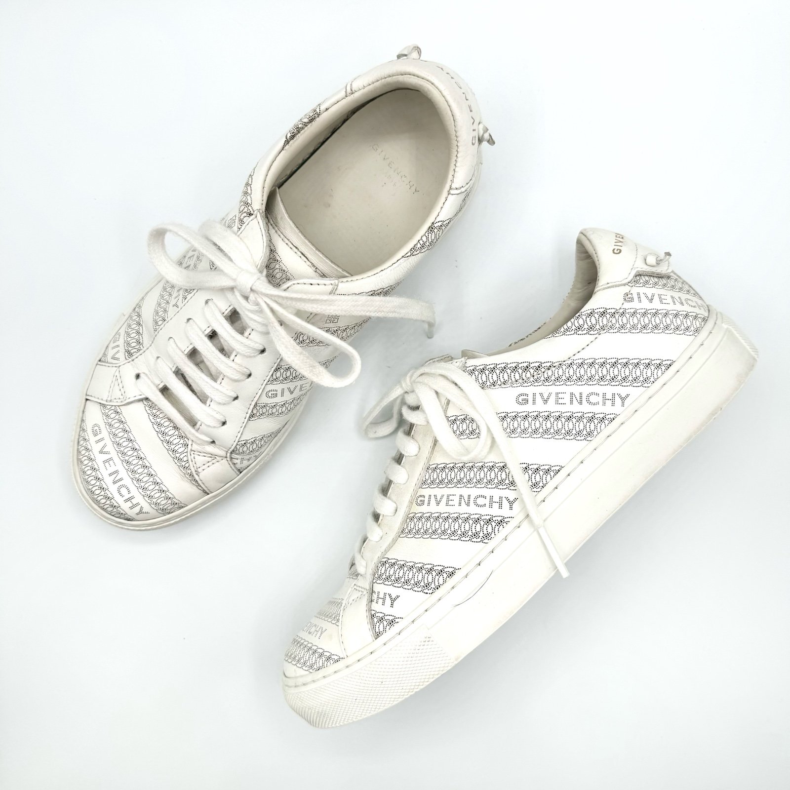 Givenchy White Logo Urban Street Chain Low Top Lace Up Sneakers Trainers Shoes