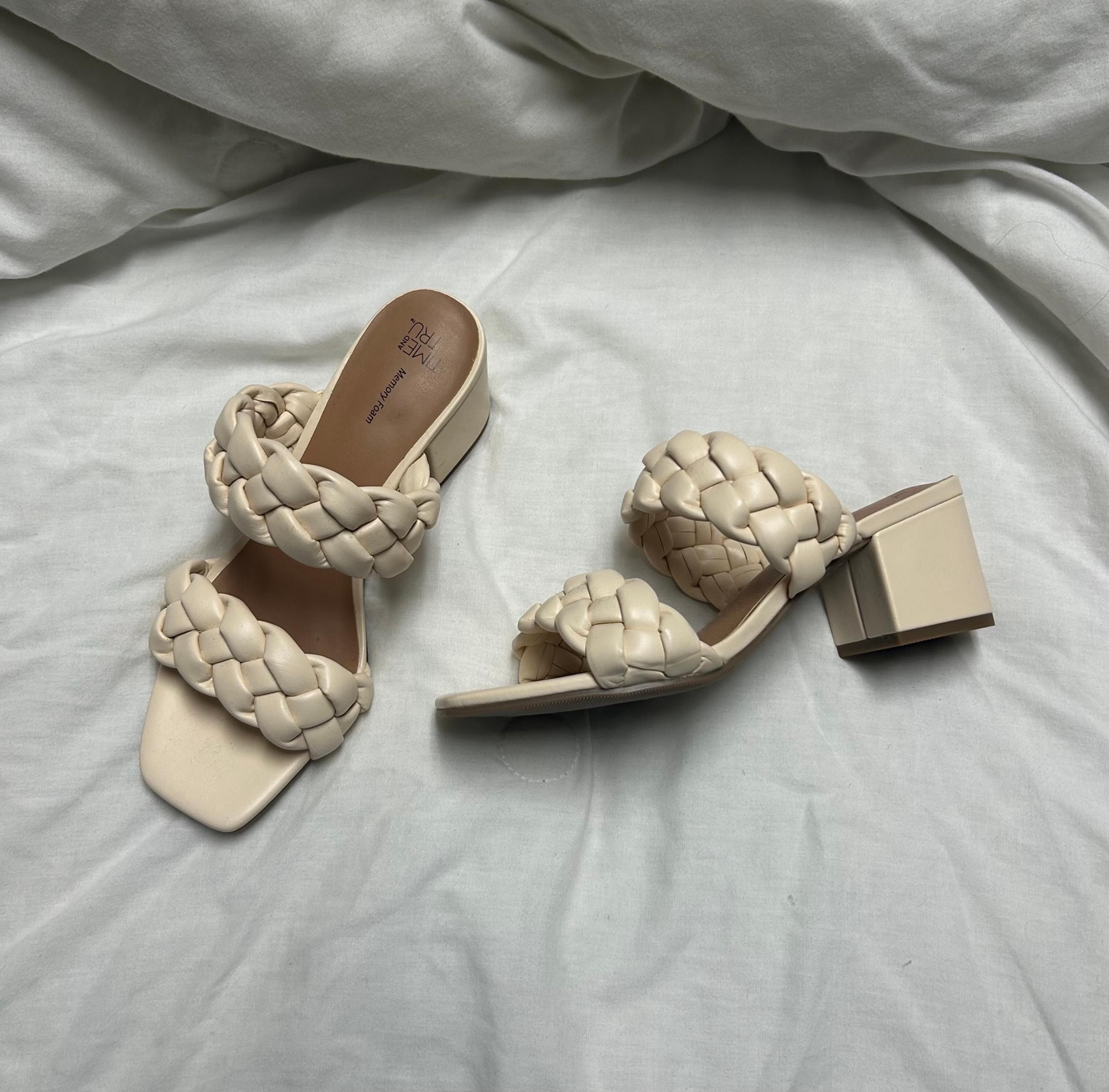 Women’s Time and Tru off white Heels / Sandals