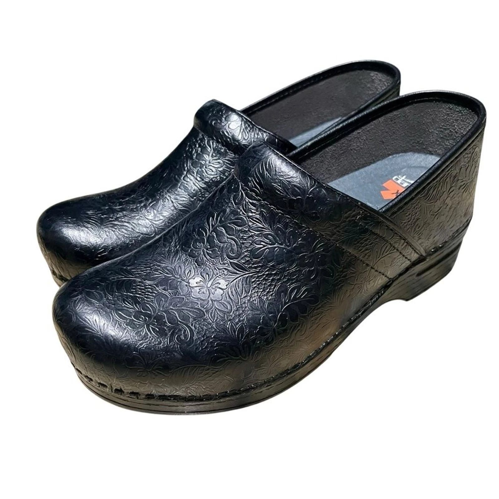 Dansko Pro XP Tooled Embossed Leather Clogs Slip Resistant Shoes Black 40 US 9.5