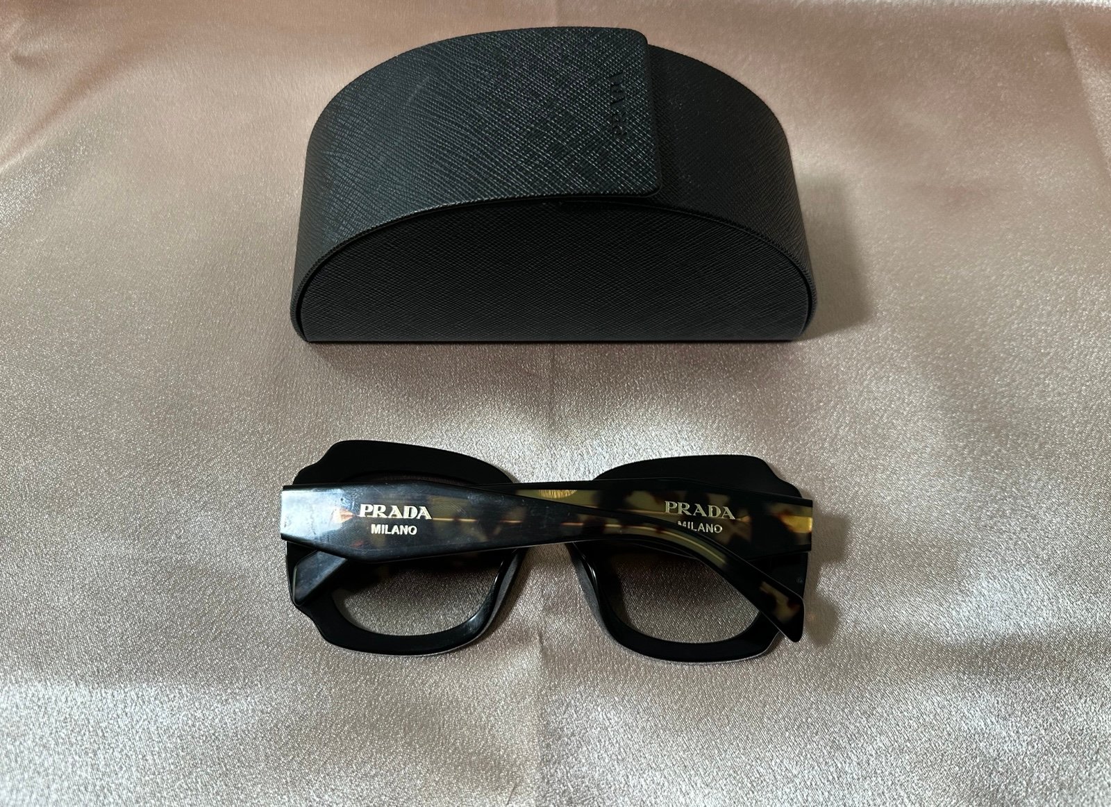 PRADA MILANO Women’s Sunglasses 100% AUTHENTIC
