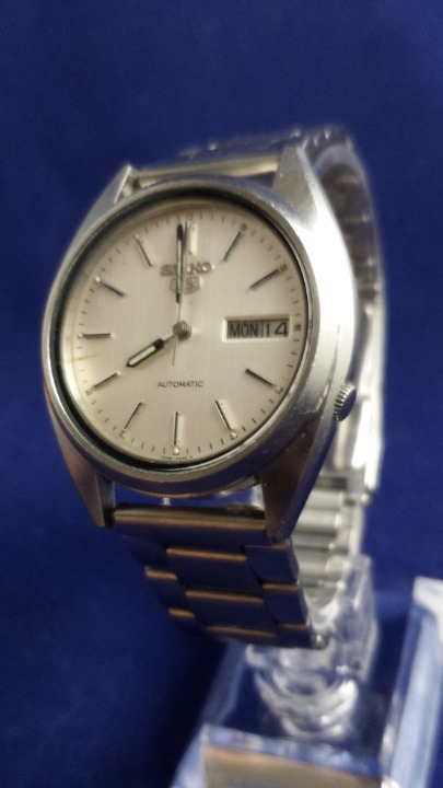 Vintage Seiko 5 Men's Watch