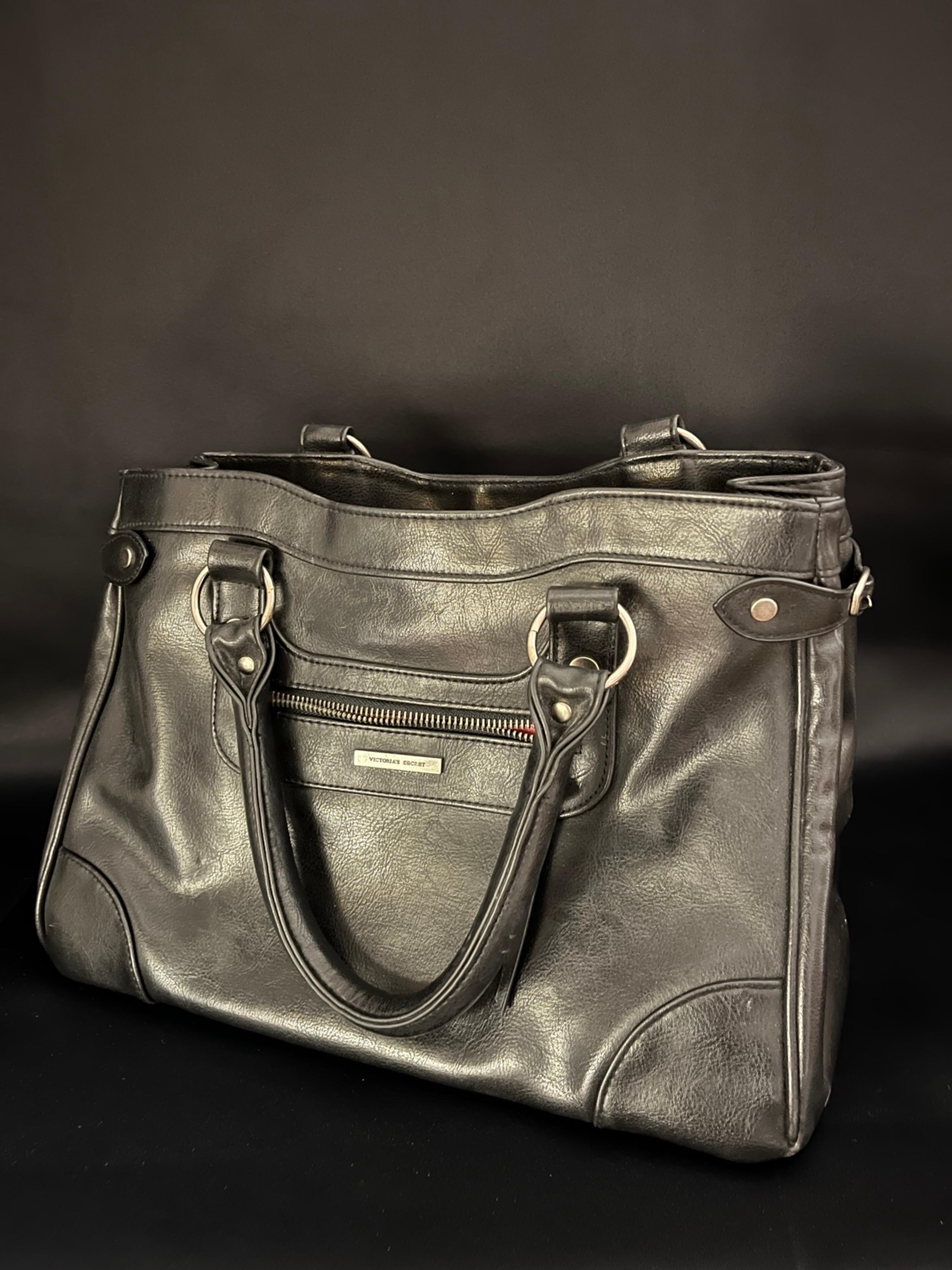 Victoria’s secret black and pink leather city hand bag