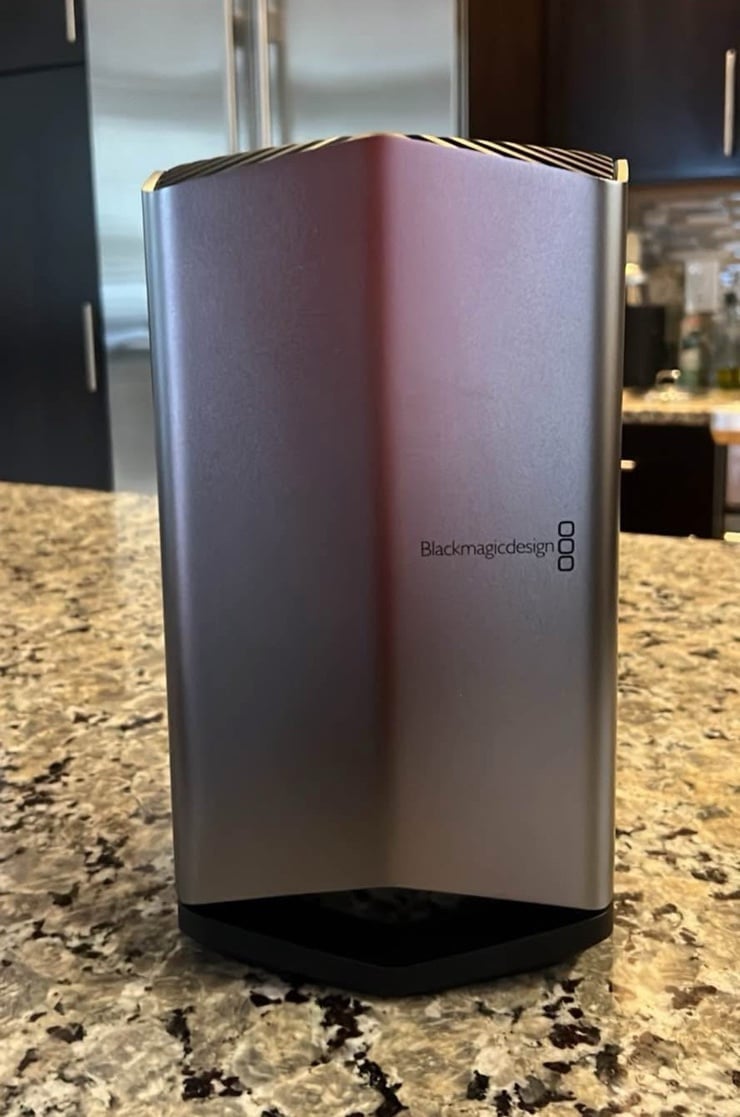 Blackmagic eGPU Radeon Pro 580 / 2 x Thunderbolt 3 / 4 x USB A 3.0 / 1 x HDMI