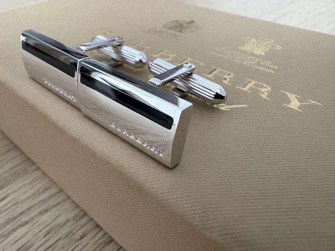 BURBERRY Cufflinks * No accessories included