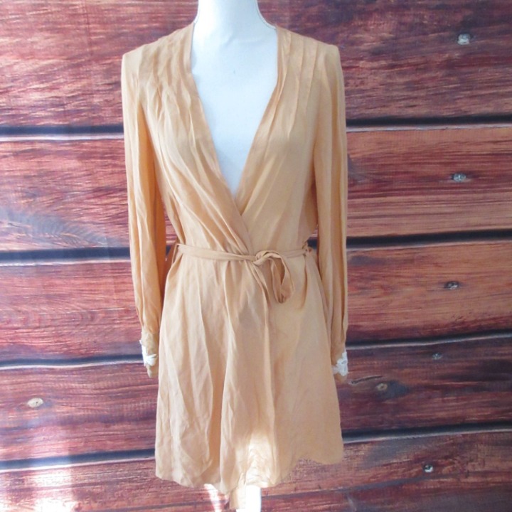 for love and lemons skivvies women's silk & Lace Robe Nude Tan MEDIUM NWOT!