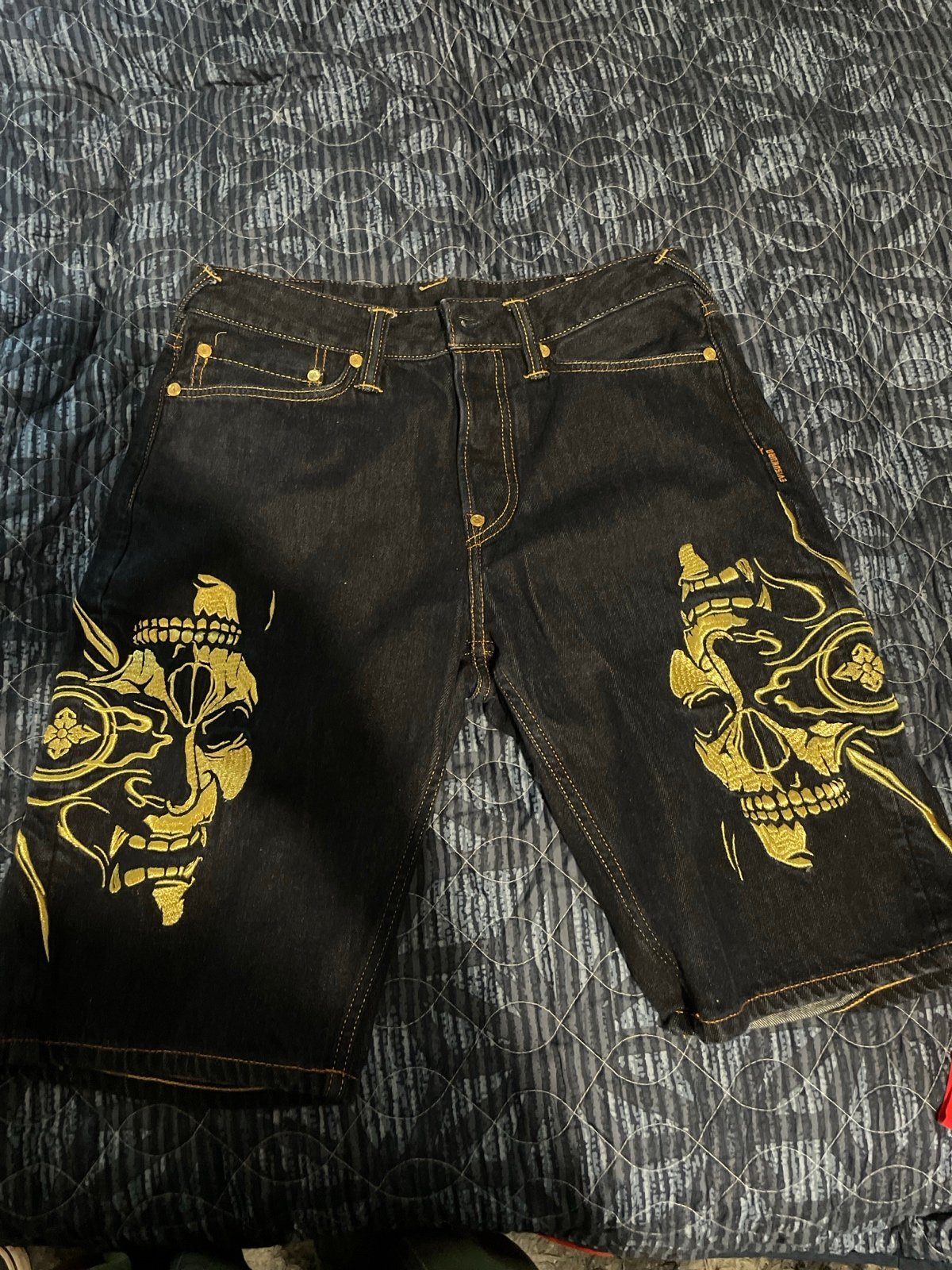 evisu shorts