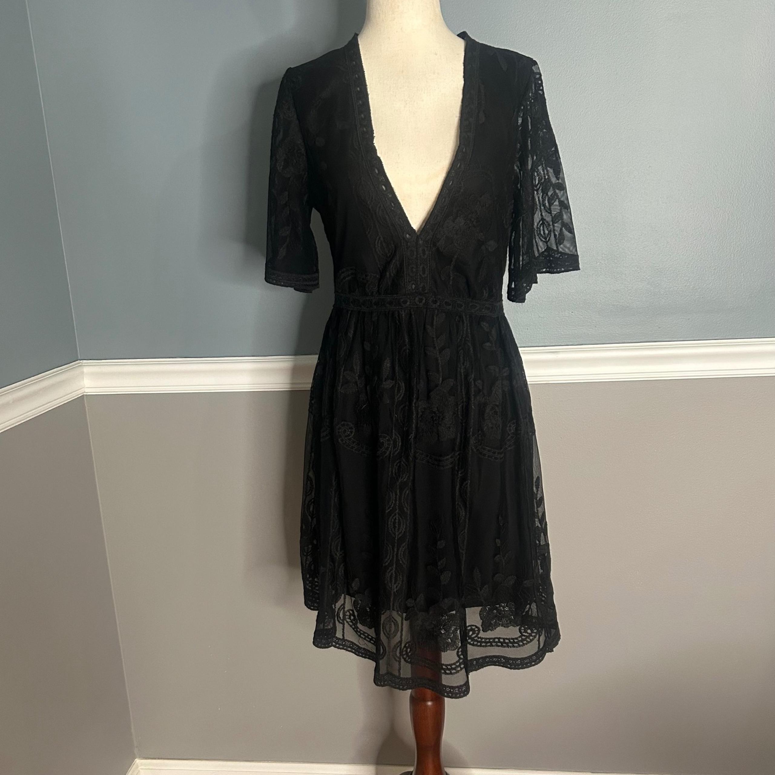 Haute Monde Lace Dress Floral V Neck Party Cocktail Black Dress M