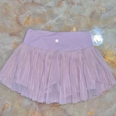 Lululemon Just pleat it skirt , size 6