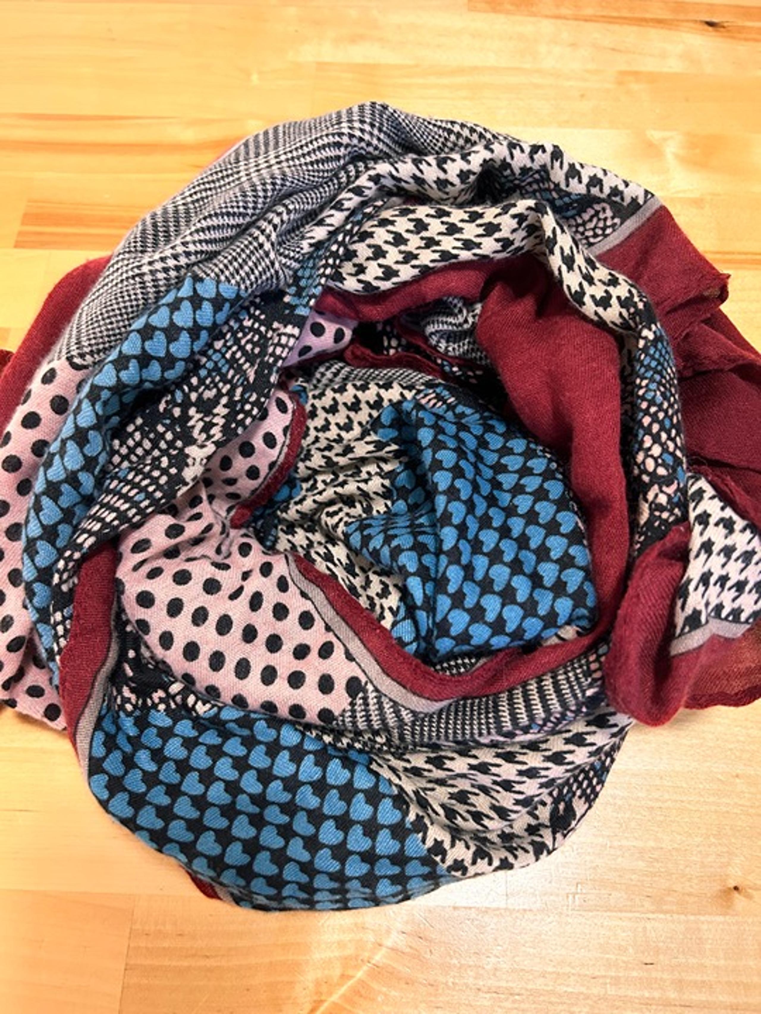 Multicolor and Multipattern Scarf from boutique