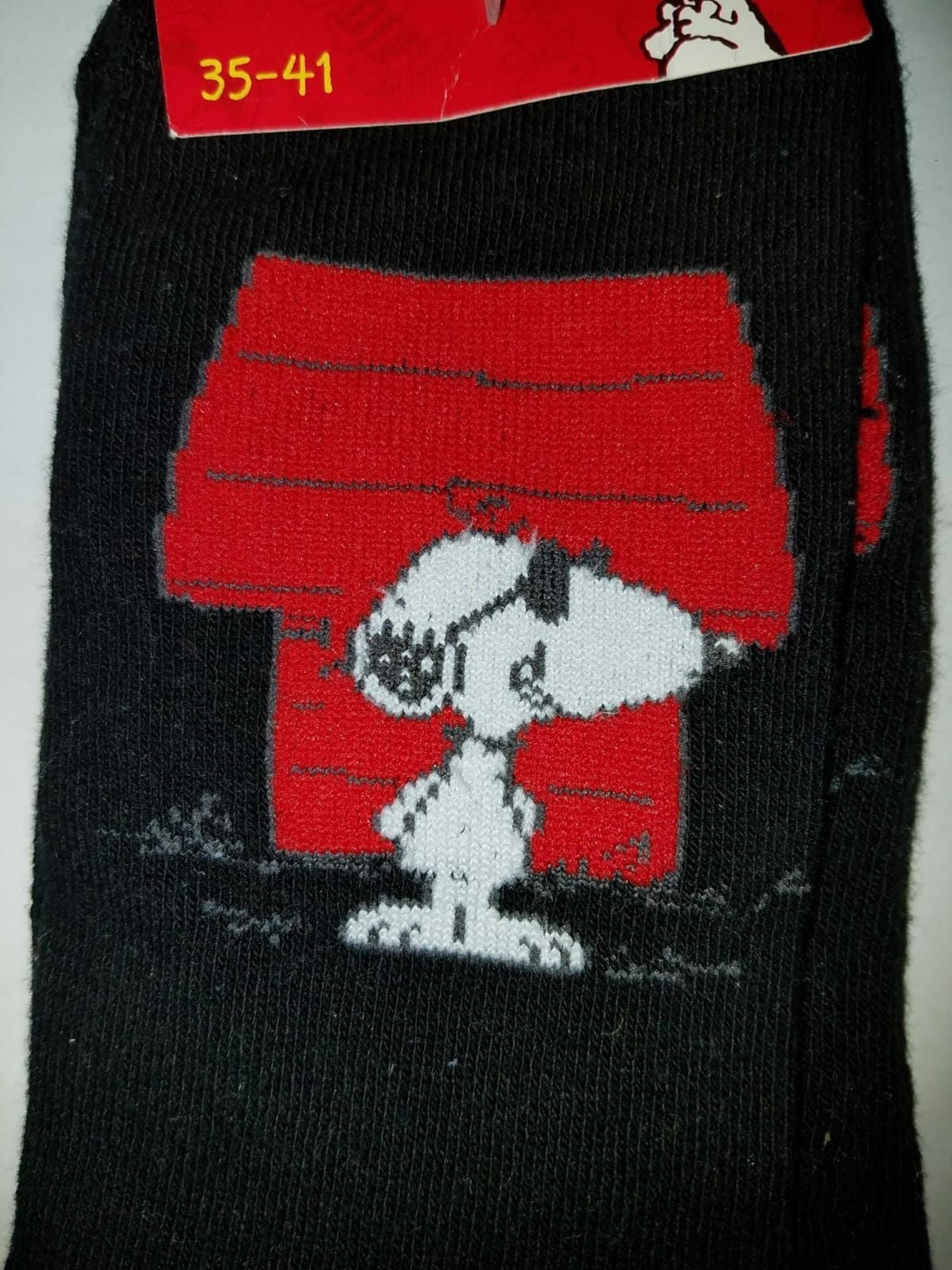 Snoopy socks black NWT Vintage  7 8 9 10