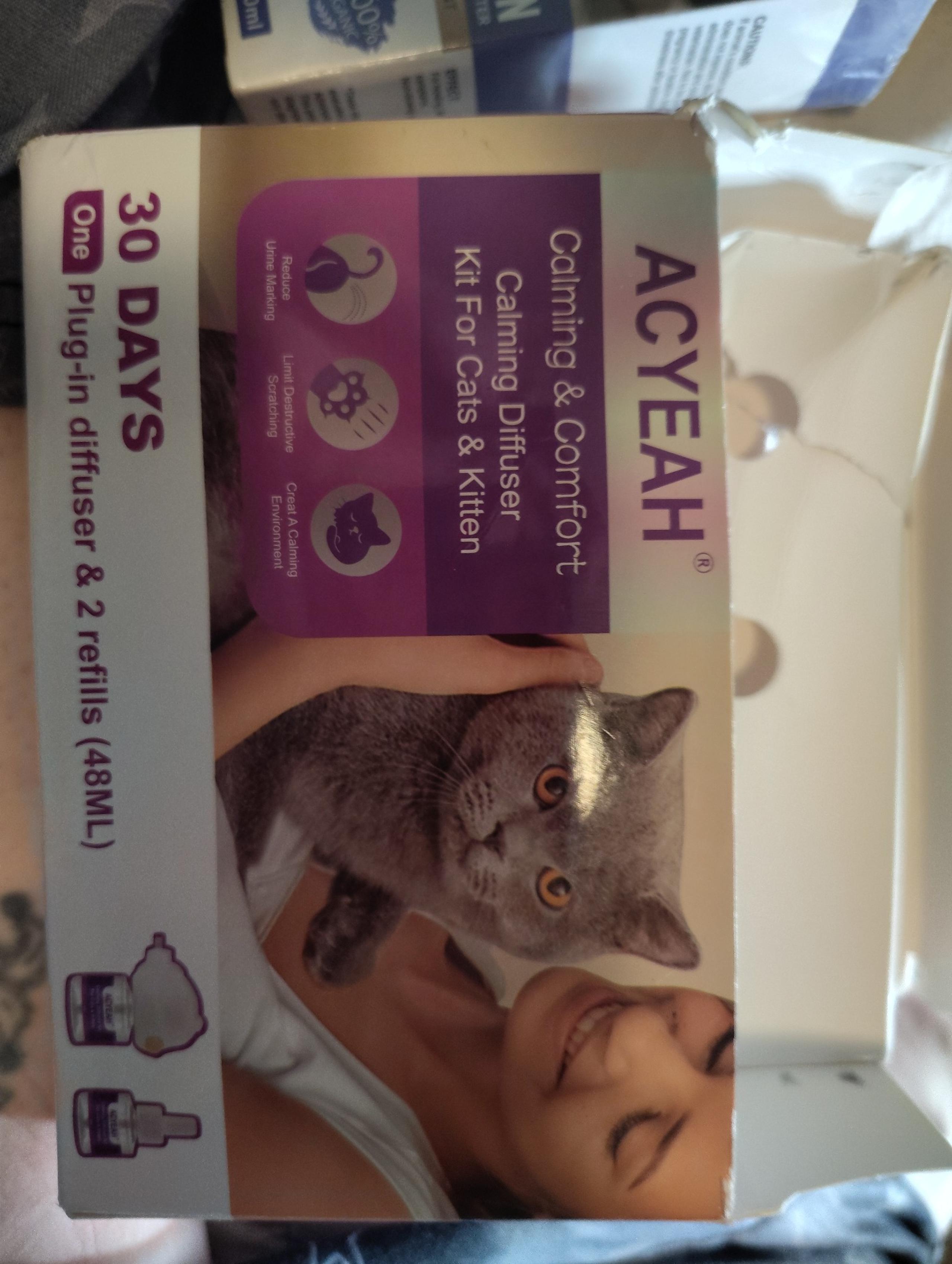 Cat kitty calm melatonin supplement and cat diffuser set with two defusers relax