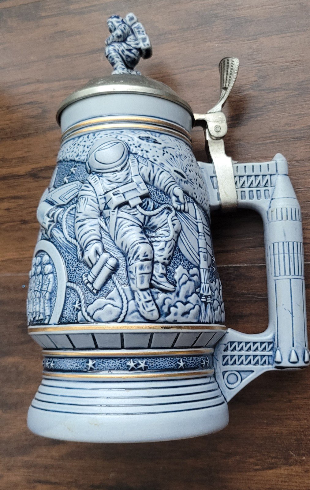 Vintage 1991 Conquest of Space Stein