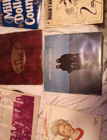 33 Vinyls