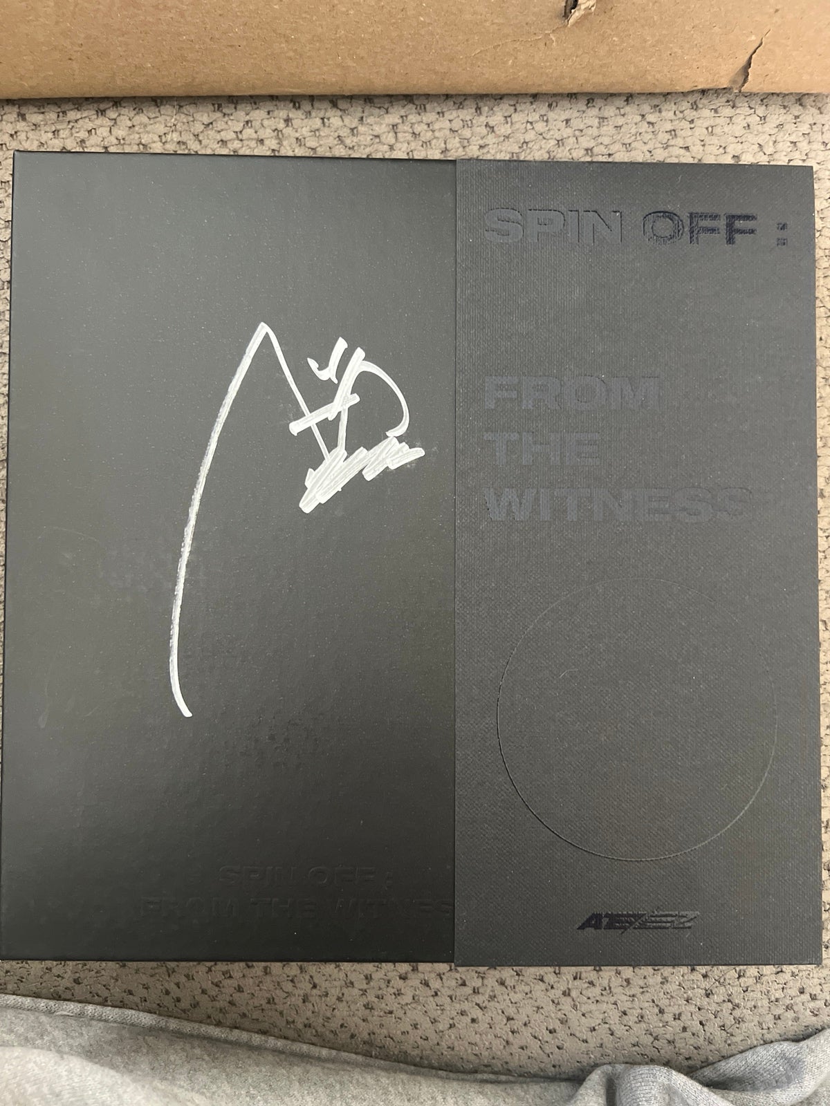 signed ateez album