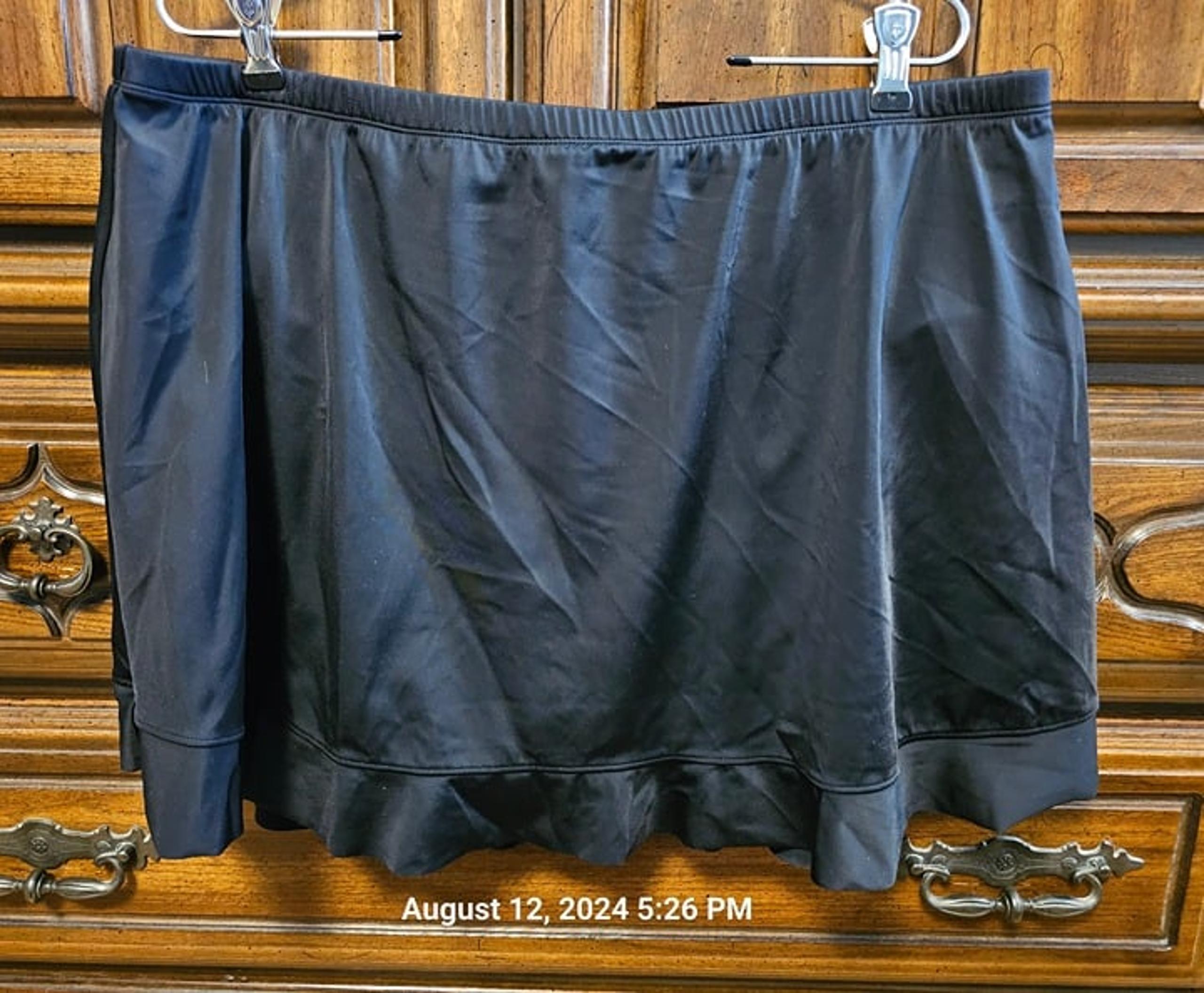 Women's St. John's Bay Swim Skirt 22/2X Black
