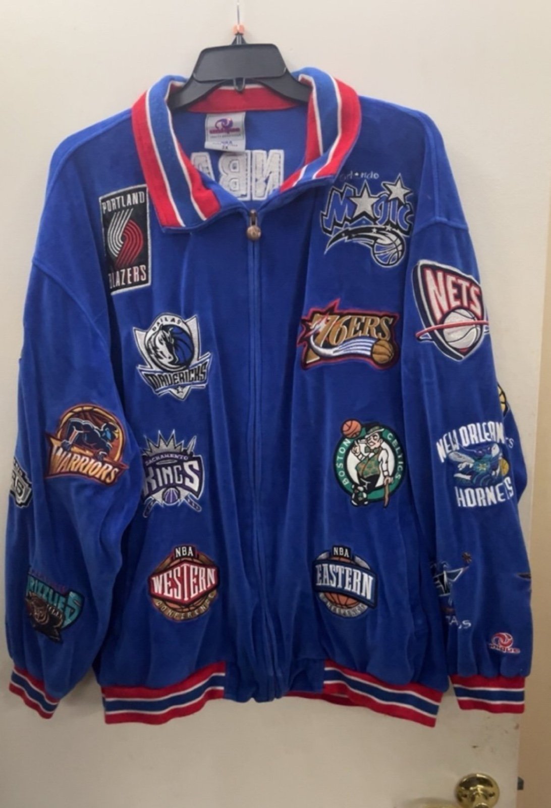 Rare Vintage NBA basketball patch jacket
