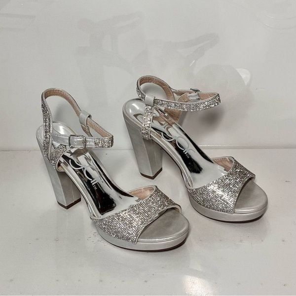 sugar Prisila 2 Platform Dress Sandals Size: 7