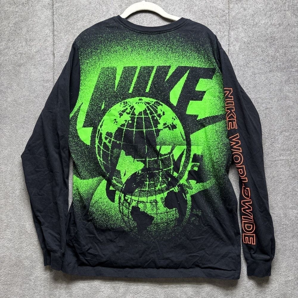 Nike World Wide Shirt Mens XL Black Green Neon Glow Spell Out Big Graphic Tee