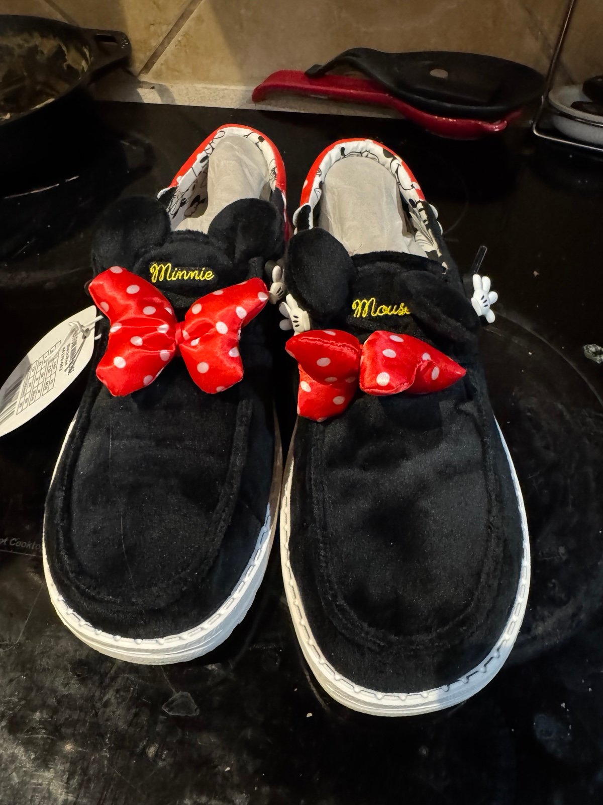 Minnie Mouse hey dudes