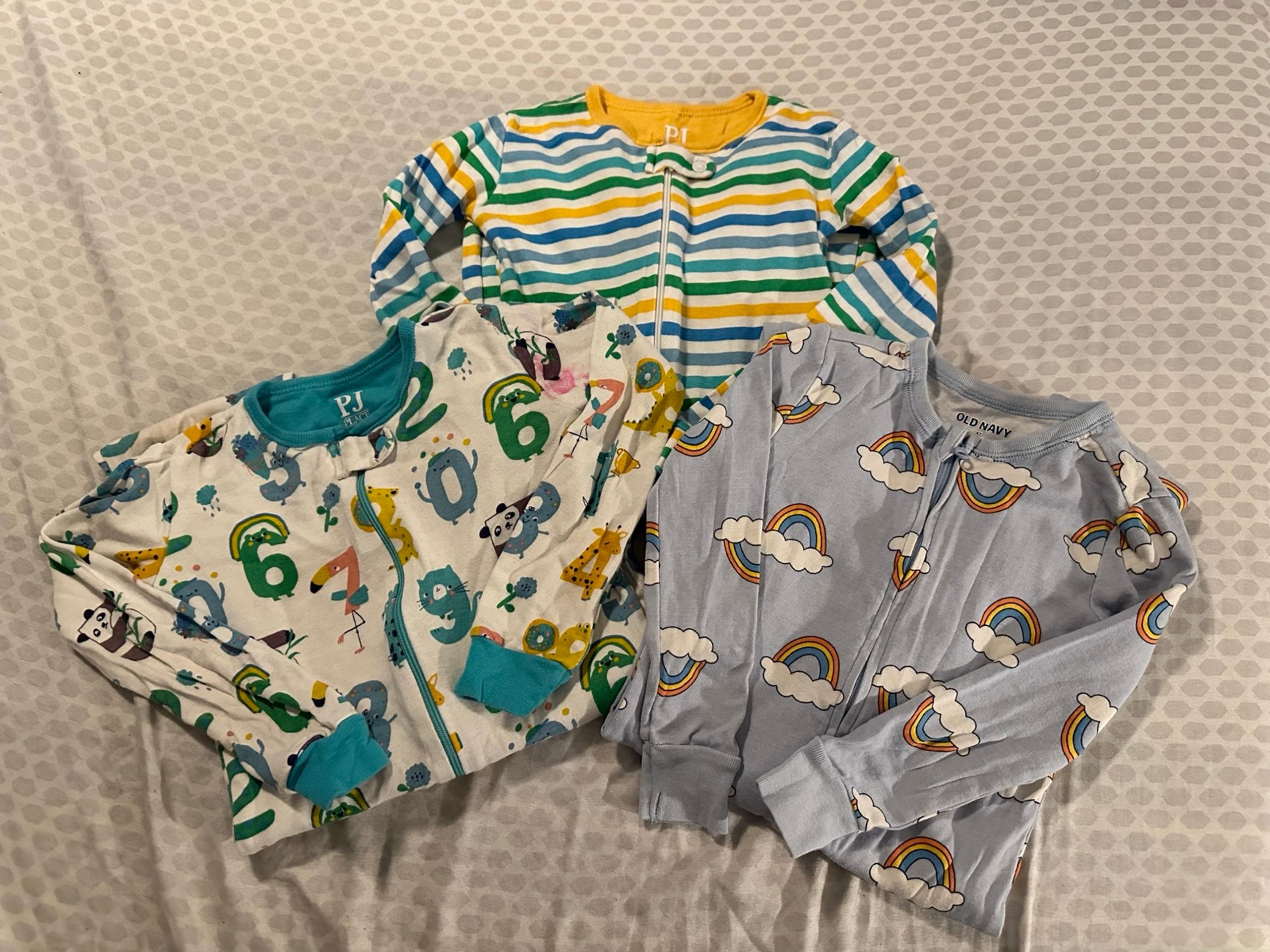 Unisex one piece pajamas