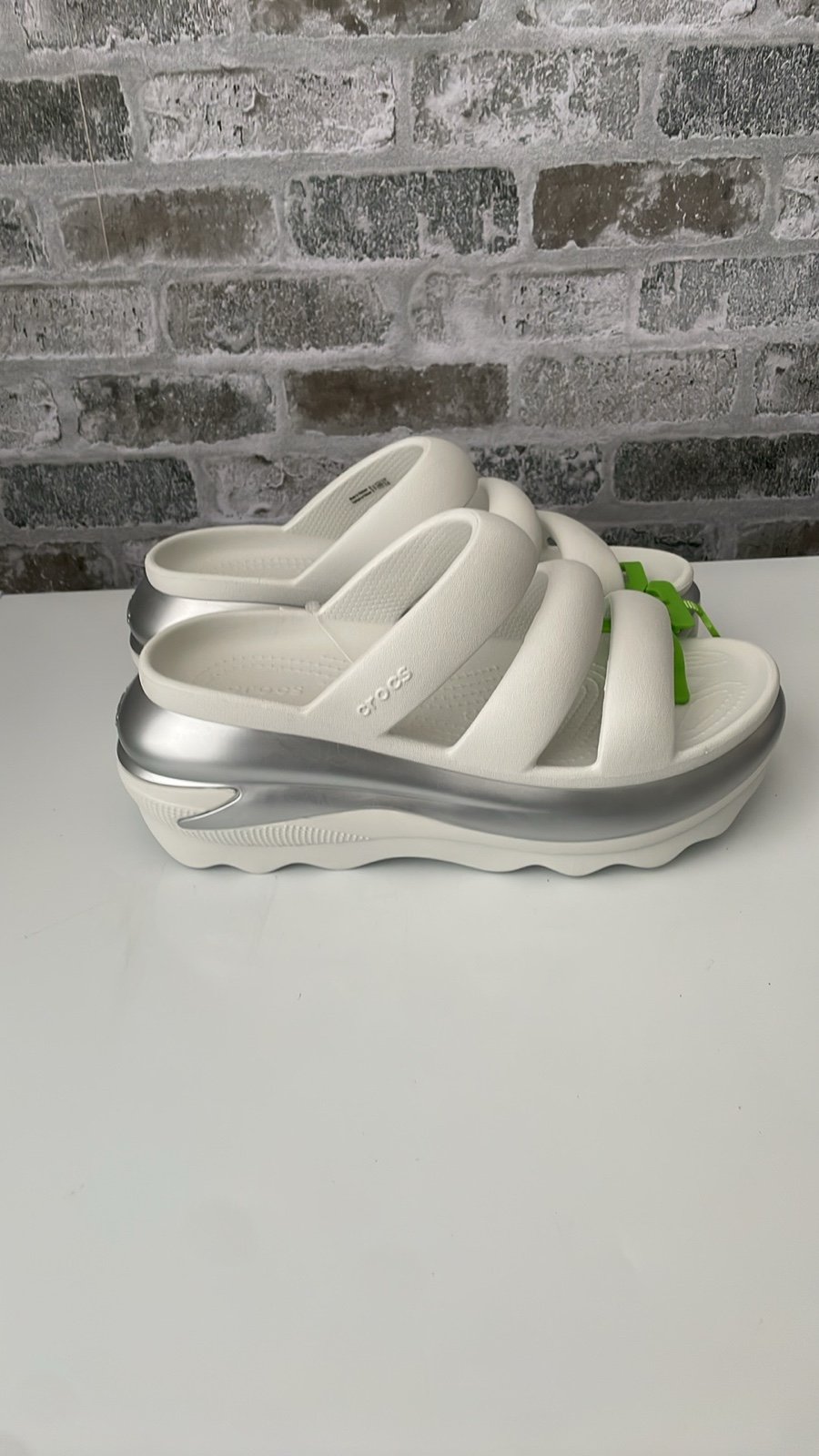 Crocs Mega Crush Metallic Triple Strap Women's Sandals White Silver Size 8