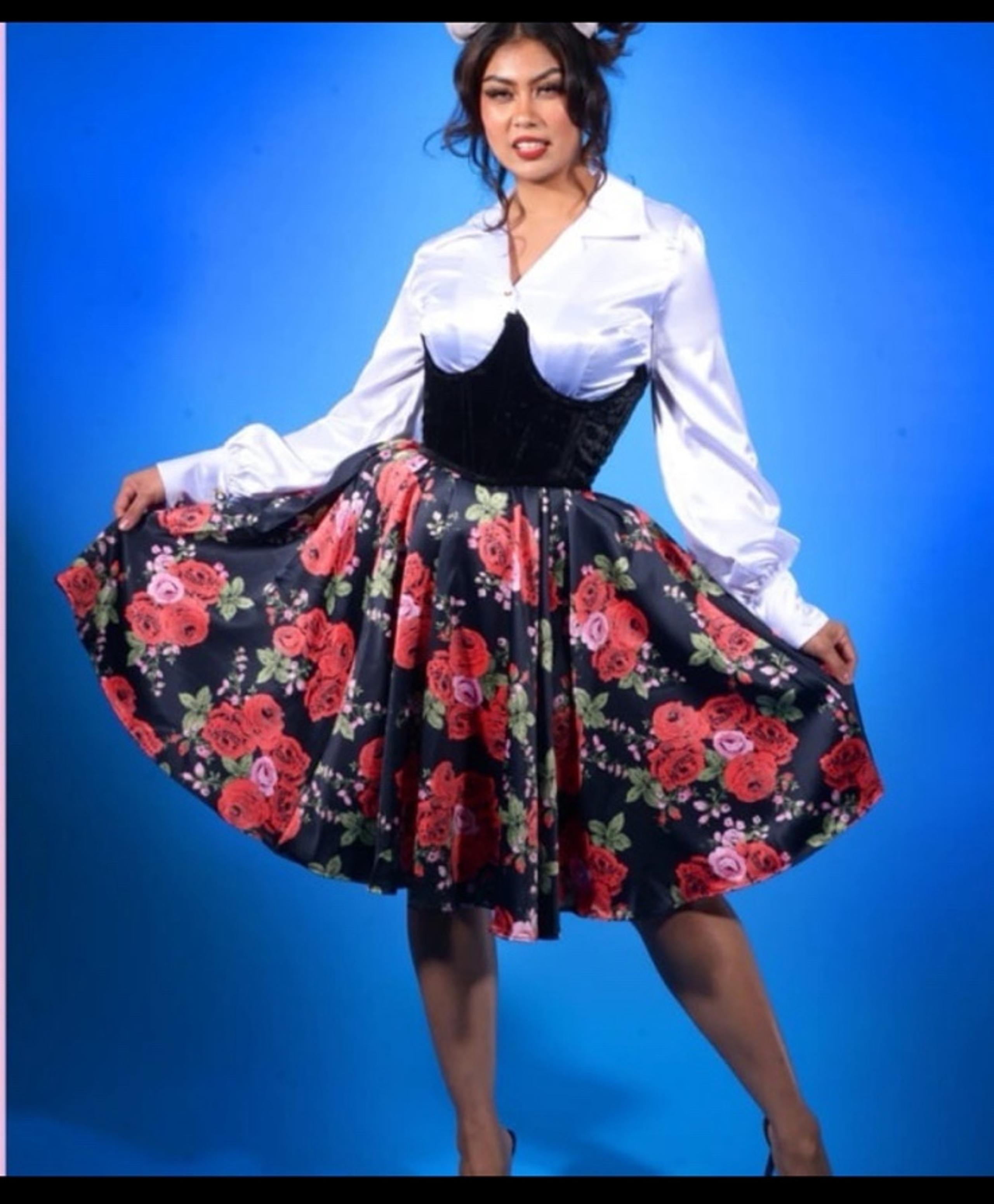NWOT Pinup Girl Red Rose Gathered skirt XL