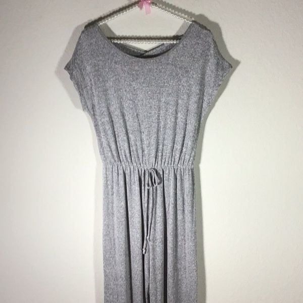 Caution To The Wind Jumpsuit Gray Heather Color Elastic Waist cap Sleeve Size M