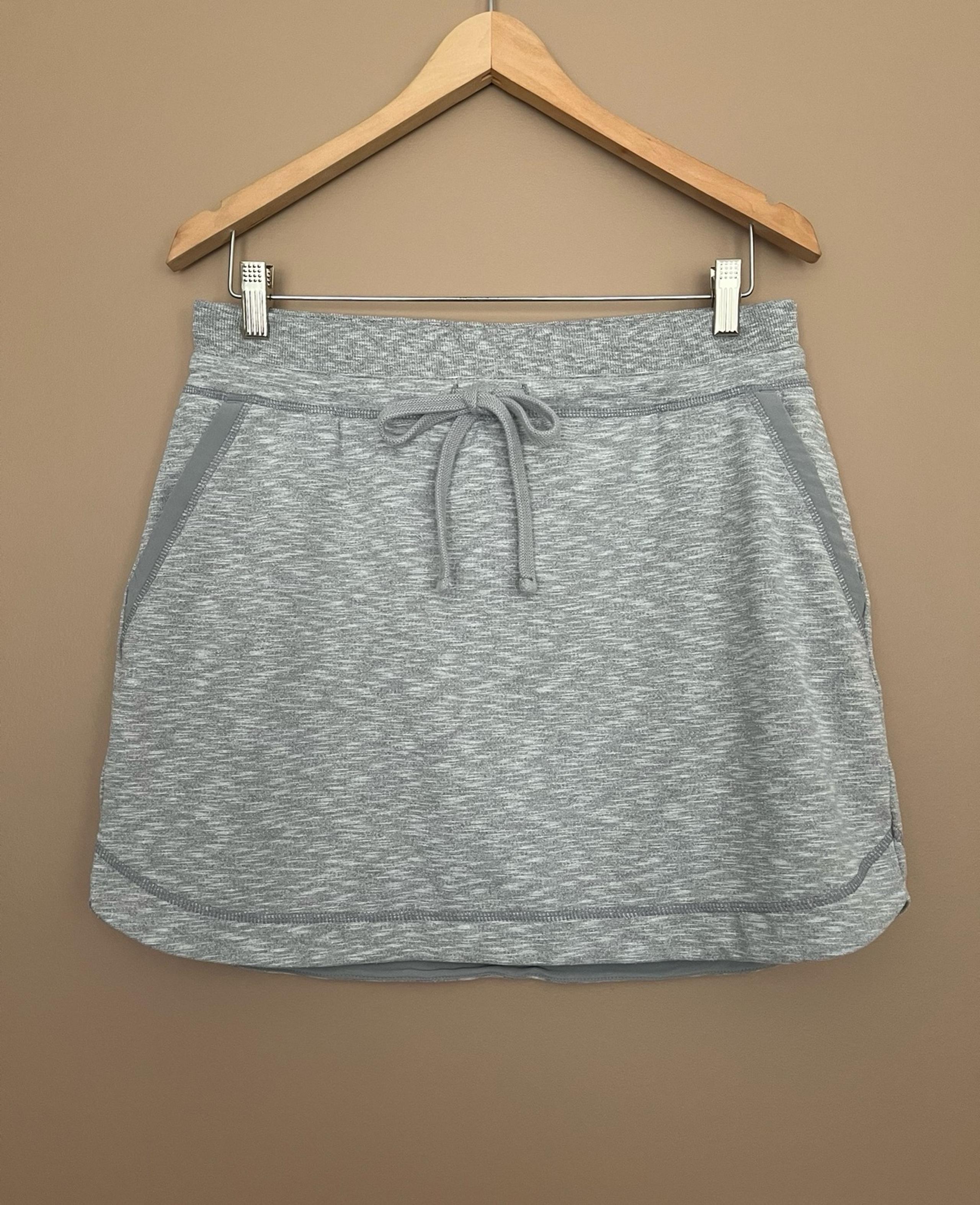 {Athleta} Techie Terry Skirt in Grey - Women's Medium