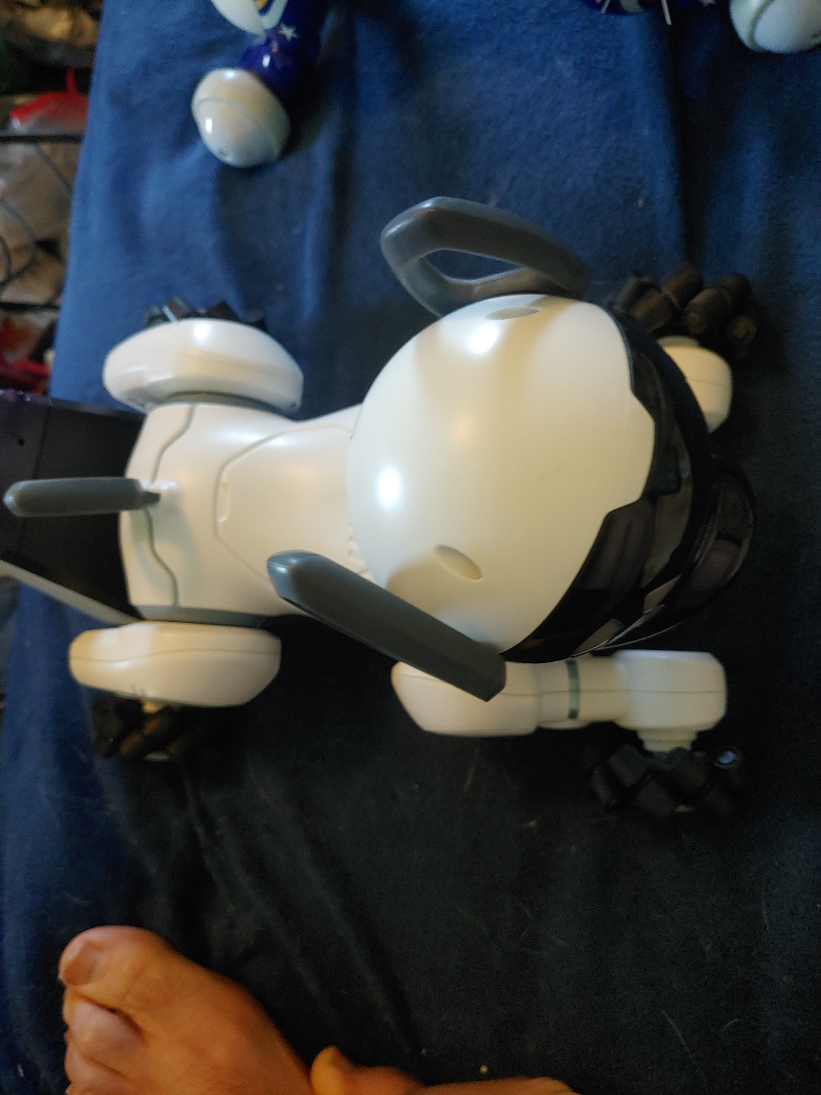 WooWee 0805 CHIP Intersctive Puppy Robot Dog New Open Box 2015