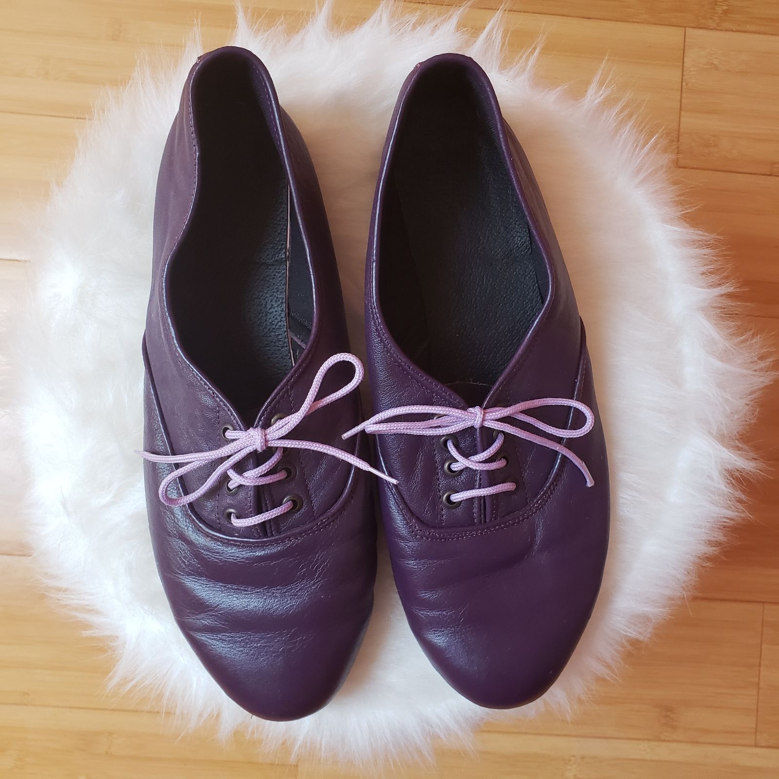 Golden Ponies leather lace up Oxfords