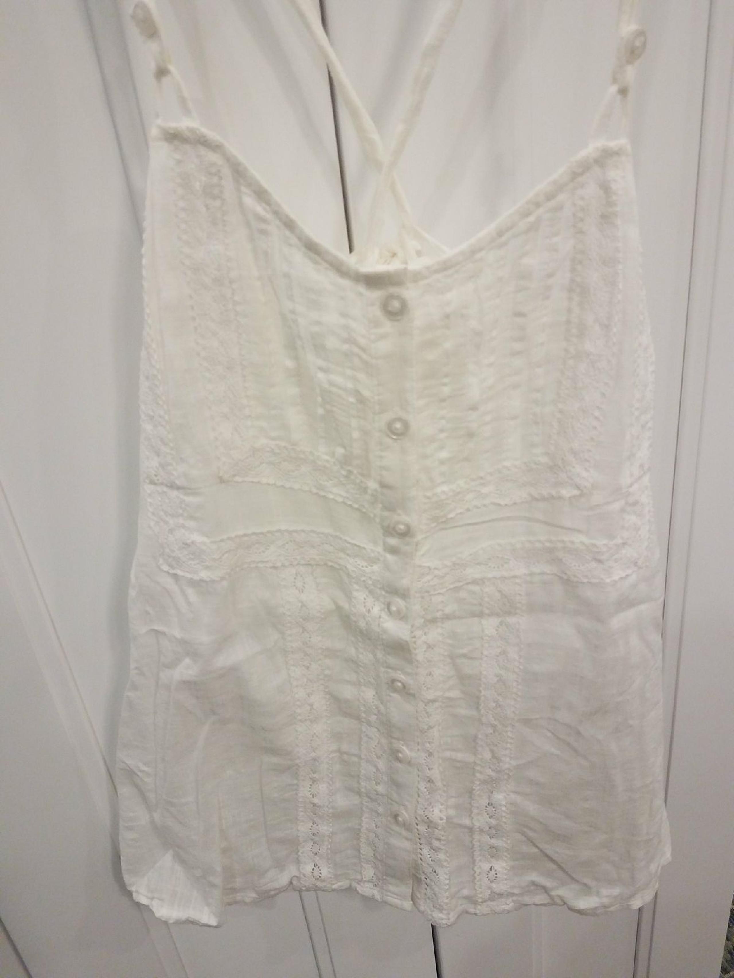 Racerback lace tank top NWT