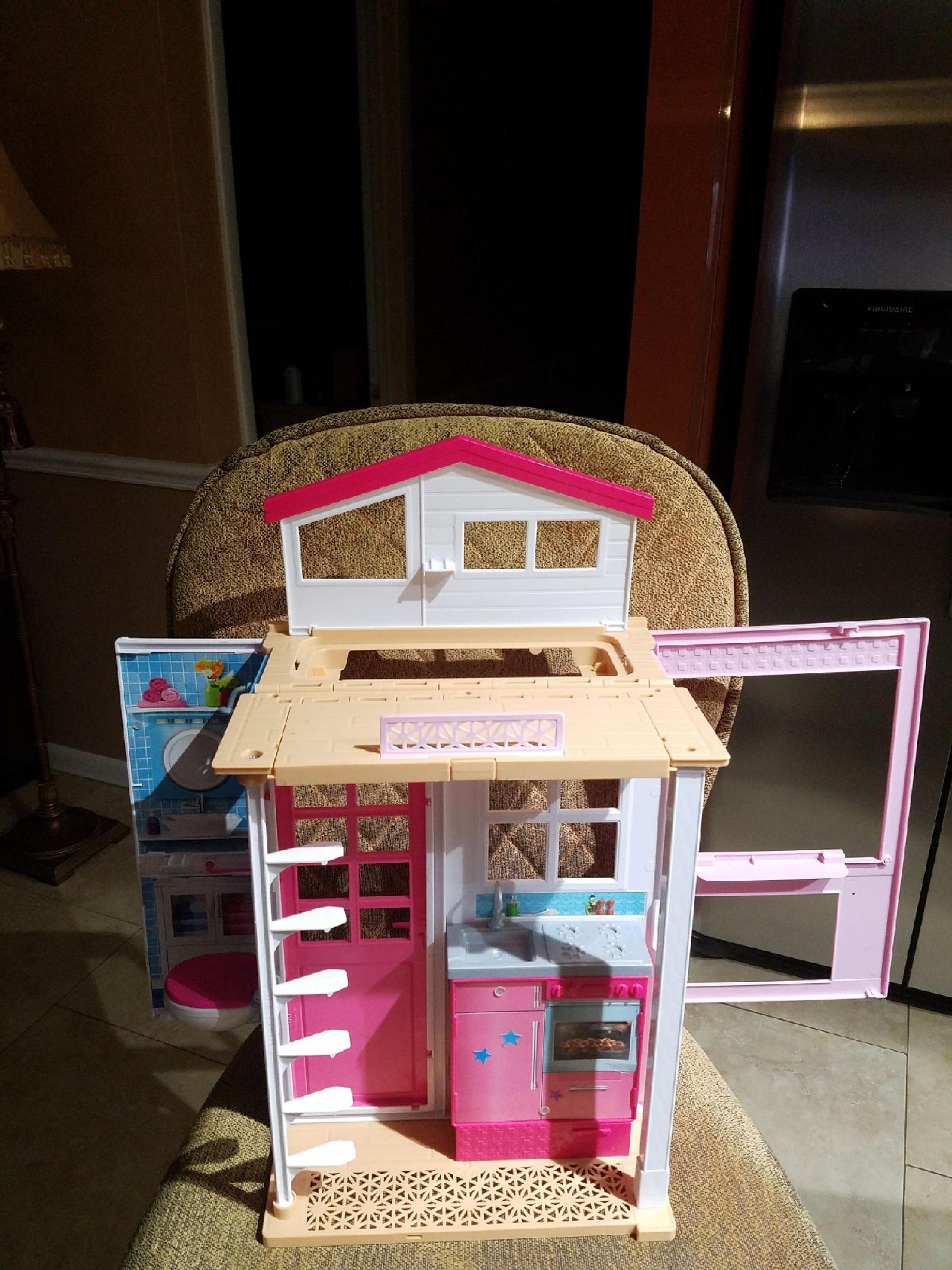 2016 Barbie 2-Story Foldable Dollhouse Playset Multicolor Mattel Fold & Go