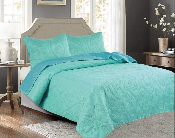 3-Pieces Bedspread Sea Shell Reversible Oversize King Blue & Turquoise