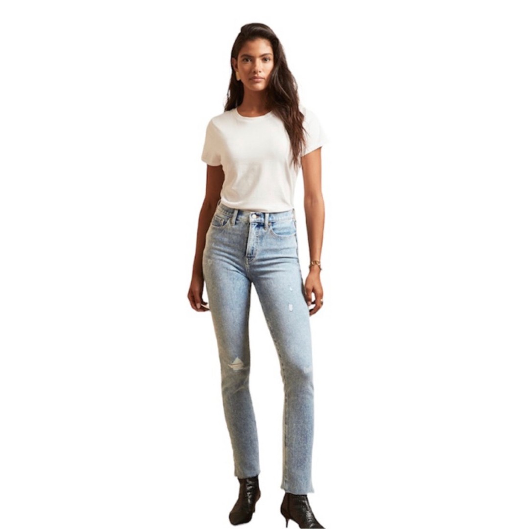 Banana Republic The Slim Jean light stone wash high rise premium denim 31 short